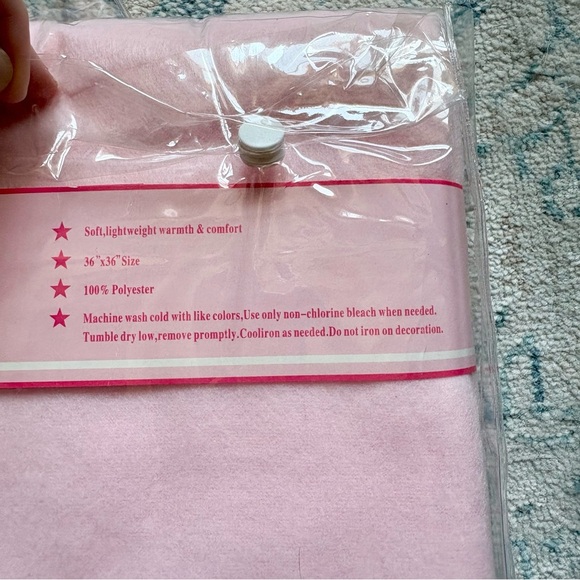 VINTAGE 90’s Carter’s Fleece Baby Blanket 36” 36” H.W Carter & Sons Crib Blanket - Picture 5 of 5